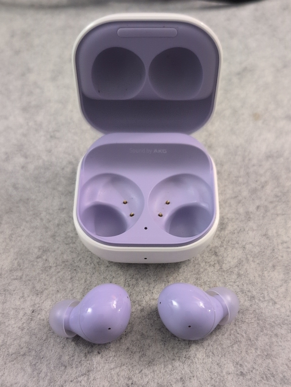 Samsung Galaxy Buds2 Lavender Bluetooth Earbuds